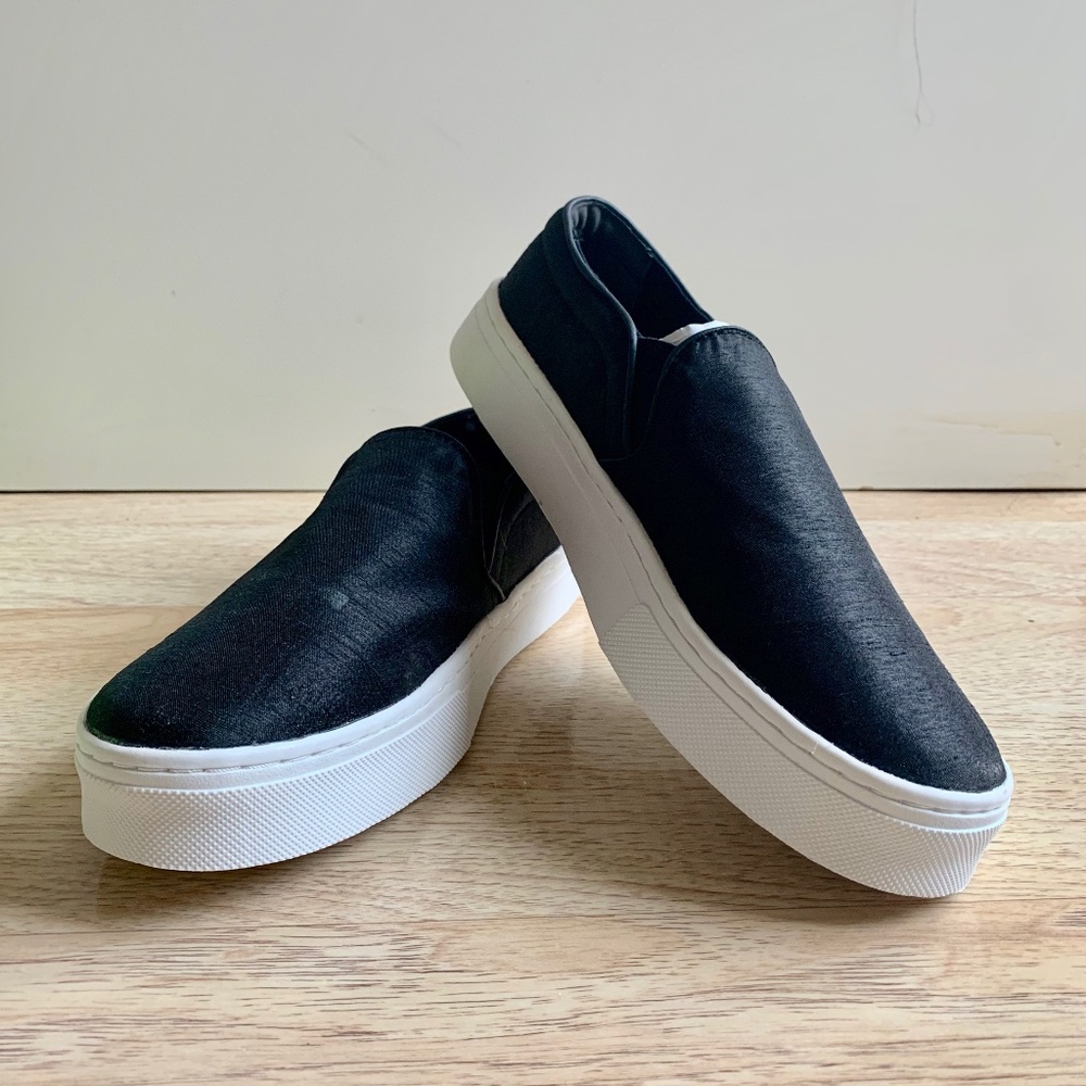 NWT Sam Edelman Black Slip On Sneaker
